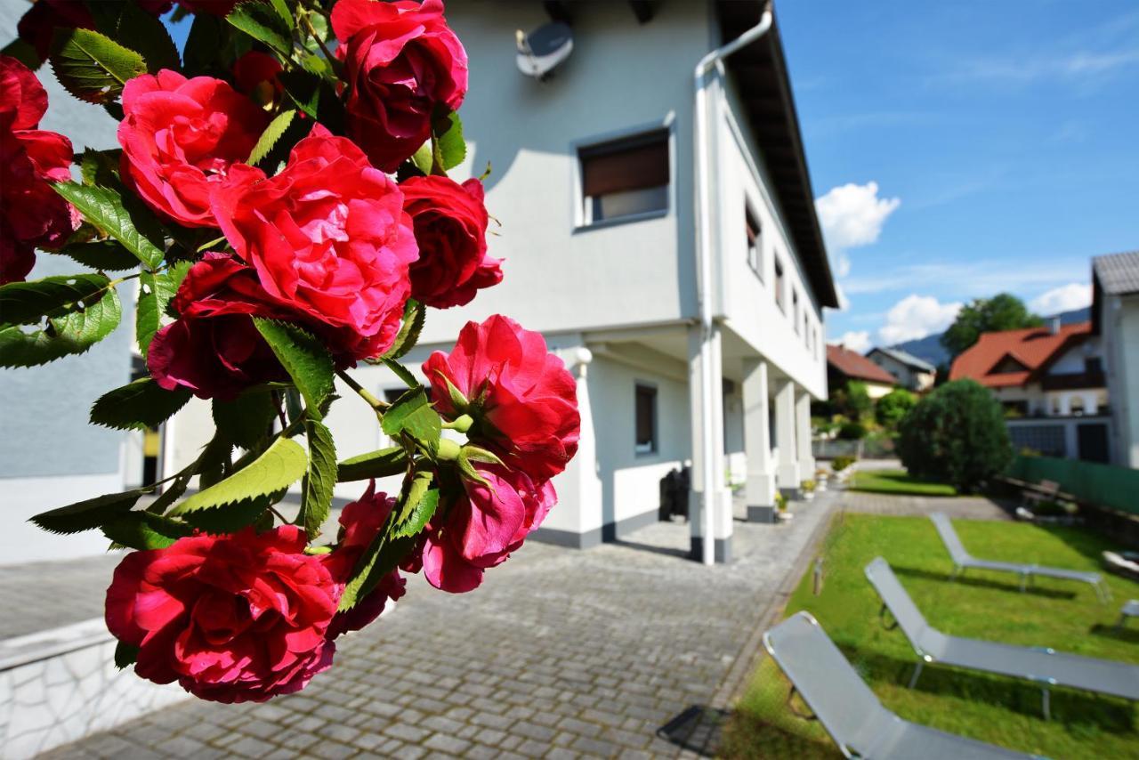 Alpenblick - Modernes Und Grosszuegiges Apartment Villach Exterior photo