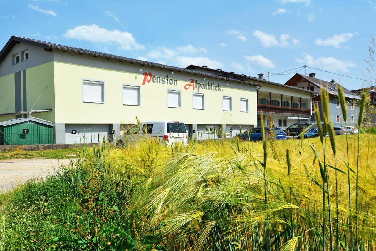 Alpenblick - Modernes Und Grosszuegiges Apartment Villach Exterior photo